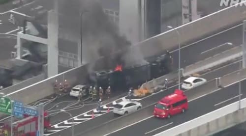 名古屋高速道路　高速バス　炎上動画